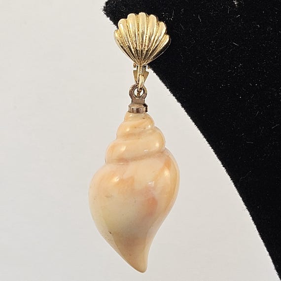 Vtg Avon Shell Dangle Earrings - image 2