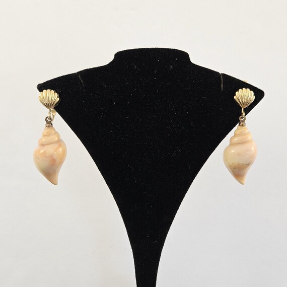 Vtg Avon Shell Dangle Earrings - image 1