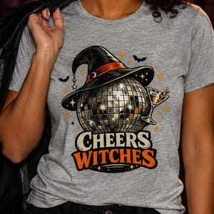 Camiseta de Brujas con Saludos / Camiseta Disco de Halloween / Camiseta para Fiesta de Brujas / Camiseta Divertida con Gráfico de Halloween / Camiseta de Temporada Espeluznante / Camiseta de Otoño