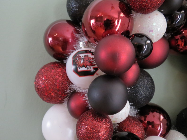 SOUTH CAROLINA GAMECOCKS Team Ornament Wreath