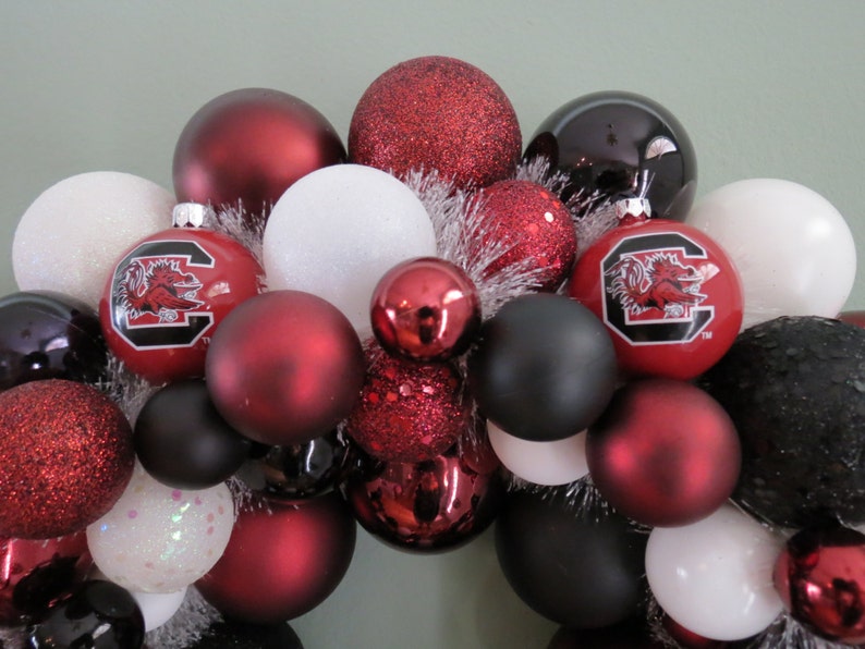 SOUTH CAROLINA GAMECOCKS Team Ornament Wreath