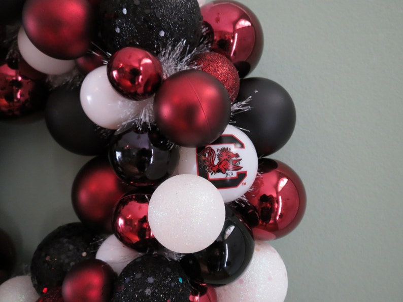 SOUTH CAROLINA GAMECOCKS Team Ornament Wreath