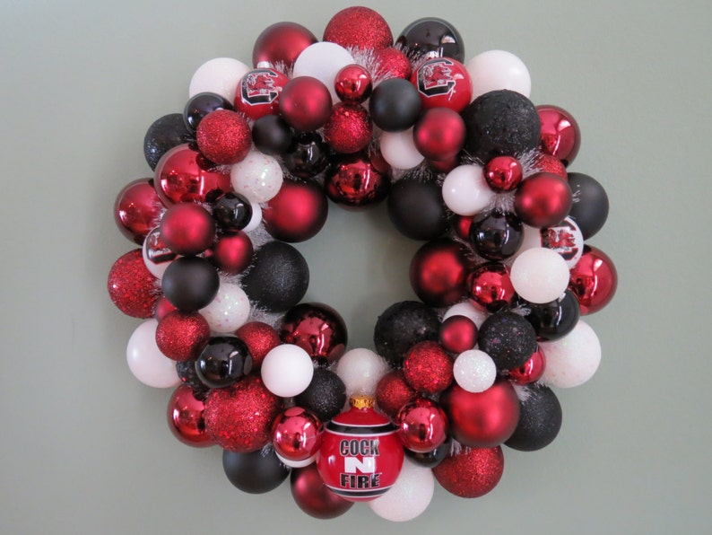 SOUTH CAROLINA GAMECOCKS Team Ornament Wreath