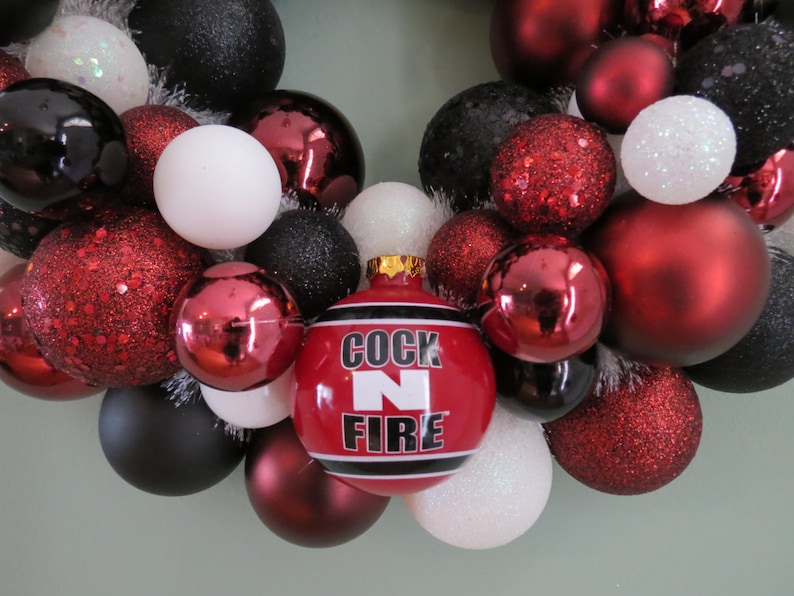 SOUTH CAROLINA GAMECOCKS Team Ornament Wreath