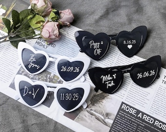 Benutzerdefinierte Name Hochzeit Sonnenbrillen Favor, Benutzerdefinierte Brautparty Herzförmige Sonnenbrille für Hochzeit Party Favor, 5 Farbe Brautjungfer Sonnenbrillen.