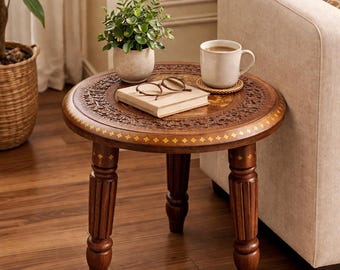 Mesa de centro para casa e escritório com acabamento em latão