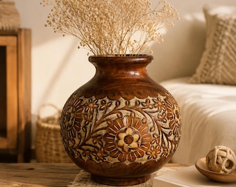 Vaso de madeira artesanal para flores – Entalhado e decorativo – Decoração rústica para mesa de fazenda – Vaso de madeira com flores