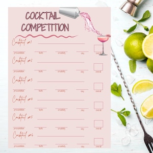 Puede incluir: Una hoja de puntuación rosa para un concurso de cócteles con espacios para seis cócteles. Limas, menta, hielo, una coctelera y una cuchara de bar están dispuestas alrededor de la hoja. Las palabras "COCKTAIL COMPETITION" están en la parte superior.
