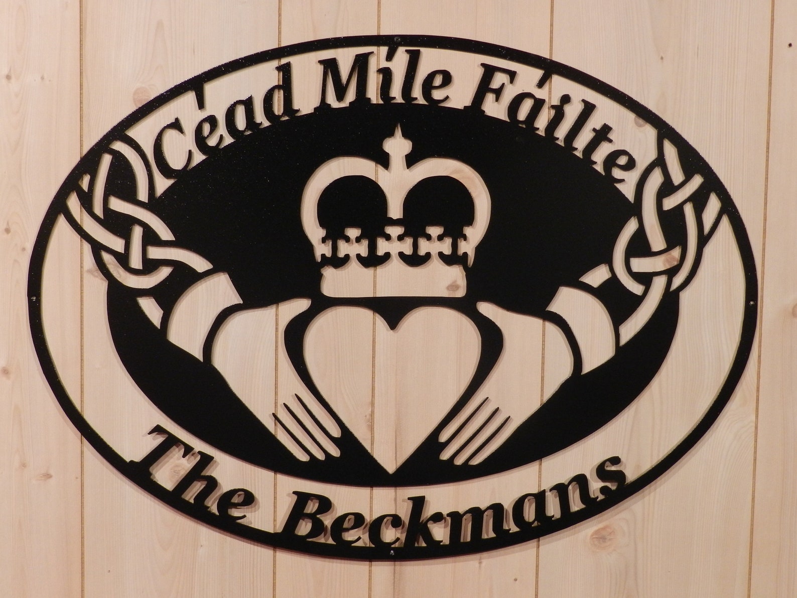 Personalized Claddagh Welcome Sign - Cead Mile Failte - Etsy