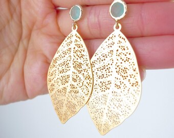 Gold Mint Leaf Earrings. Leaf Earrings. Leaves. Simple Earrings. Gold Earrings. Drop Earrings. Dangle Earrings. Gift for Her.Valentine's Day