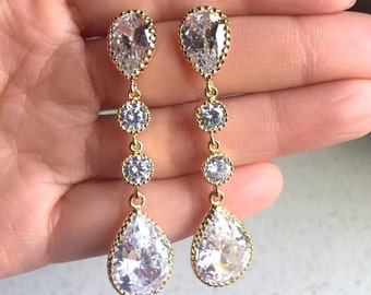 Gold Bridal Earrings.Crystal Earrings. Clear Earrings.Bridesmaid Earrings.Bridesmaids Jewelry.Wedding Earrings.Bridal Jewelry.Drop Earrings