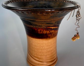Waterfall Brown and Oatmeal Earring Holder