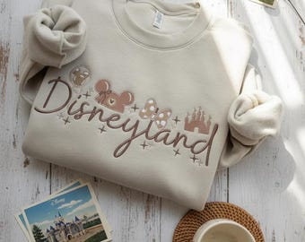 Gepersonaliseerd Disneyland geborduurd sweatshirt, Disney geborduurde ronde hals, Coquette Disney hoodie, Magic Kingdom-outfit, Disney-reiscadeau