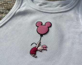 Camiseta sin mangas acanalada bordada de Piglet de Disney, linda camiseta sin mangas de Piglet y Mickey con globos, regalo de Winnie the Pooh de Disney para mujeres, dulce camiseta de verano