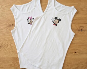 Camiseta sin mangas holgada a juego de Mickey Mouse y Minnie Mouse de Disney, bordada. Linda pareja de Disney. Lindo regalo para un día en el parque para mujeres y amigas.