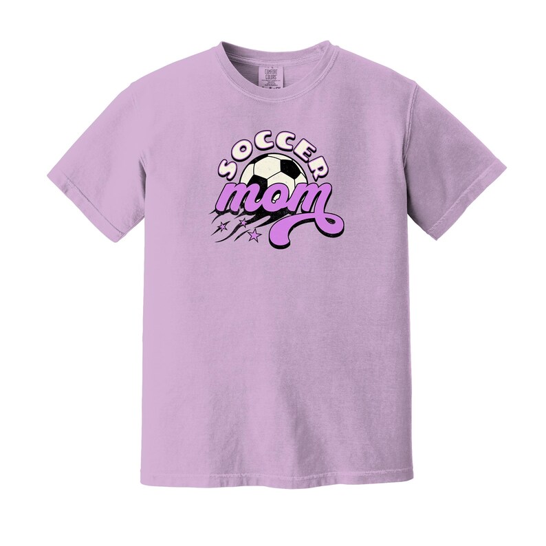 Soccer Mom Graphic Tee, Game Day Sports Mom Outfit, Comfort Colors T-Shirt bild 8
