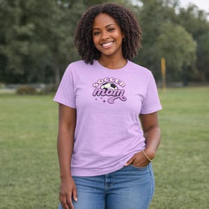 Soccer Mom Graphic Tee, Game Day Sports Mom Outfit, Comfort Colors T-Shirt bild 7