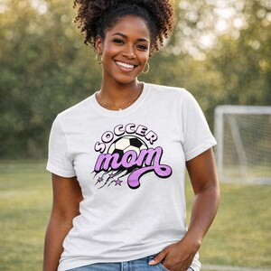 Soccer Mom Graphic Tee, Game Day Sports Mom Outfit, Comfort Colors T-Shirt bild 9