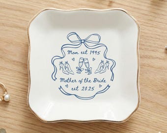 Mother of the Bride Ring Dish, Ceramic Wedding Jewelry Tray, Bridal Party Keepsake, Engagement Gift, Wedding Day Gift for Mom