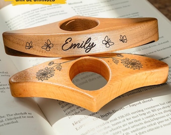 Personalized Wooden Thumb Book Page Holder Birth Month Flower Book Lover Gift, Engraved Walnut Wood Bookmark for Women and Men, Reader Gift