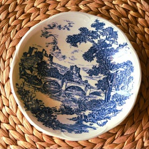 Vintage Gien France Blue and White Landscape Bowl – Castle and Bridge – Faience