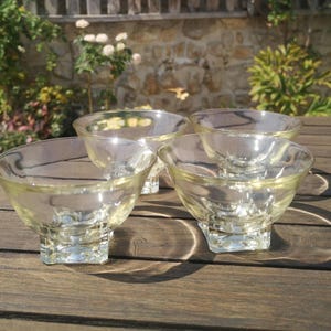 Rare set of 4 vintage yellow glass champagne glasses - 1930s - France