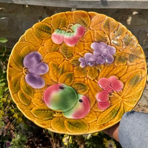 Superb large antique slip dish - Sarreguemines - France