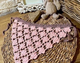 花柄かぎ針編みバンダナのパターン（PDF） - 女性、女の子、子供向けの三角形のスカーフ、ハンカチ、ショールのかぎ針編みチュートリアル - 夏のボヘミアン風ヘッドスカーフ（PDF）