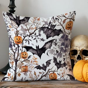 Halloween Fledermaus und Kürbis Kissenbezug - Gothic Spukwald Kissenbezug mit gruseligem Herbst Dekor