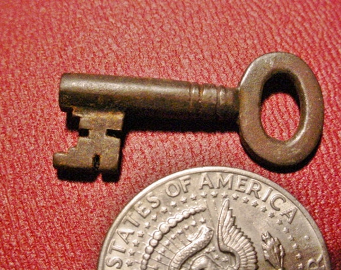 Antique Furniture Key Shoe Shaped Tooth Vintage Skeleton Key Etsy