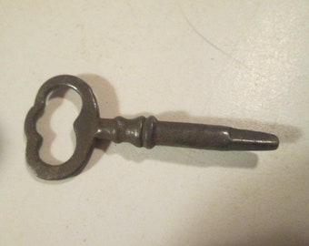 Free Shipping Vintage Steel Key for Treadle Sewing Machine Drawers 4 Sided Singer temp 50T