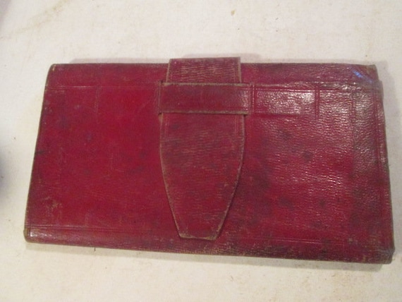 True Antique Red Leather Wallet Green Interior Vi… - image 2