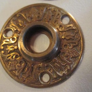 ONE Doorknob Plate Rosette Victorian Antique Vintage Cast Brass or Bronze Pineapple Pattern door knob 9403