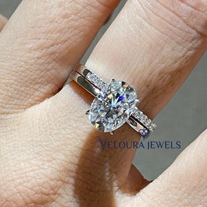 2.5CT Oval Cut Moissanite Wedding Ring Set Moissanite Engagement Ring Set Vintage Bridal Set Art Deco Matching Bands Solitaire18k Gold Ring