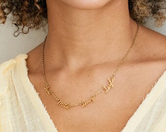 Collar familiar personalizado con varios nombres, joyería con placa de oro para mamá, nombres personalizados, regalo para ella, colgante con nombres familiares, regalo de celebración