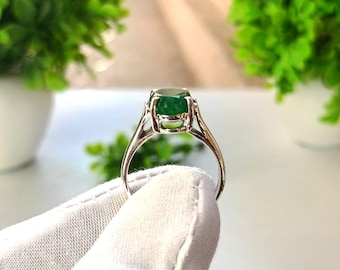 Natural Emerald Ring, Precious Emerald Gemstone Jewelry, 925 Sterling Silver Ring's Gift for her, High Quality Stone Jewellery