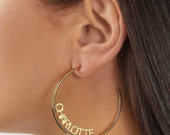 Pendientes de aro con nombre personalizado: aros dorados con placa de identificación personalizada, nombre escrito a mano, regalos de joyería para mujer. Pendientes colgantes personalizados para ella.