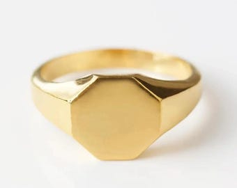 Personalized signet ring women and men, gold or 925 silver ring, engraved jewelry, perfect gift for her, minimalist signet ring for couples