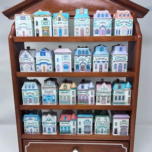 S*a様 The Lenox Spice Village/レノックス スパイスビ Lenox Spice Village 24-Piece Spice Jar Set – Lenox Corporation