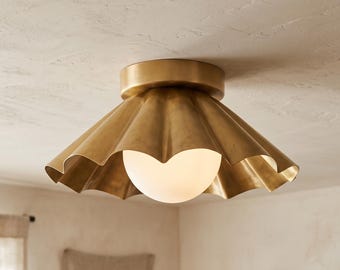 Lámpara de techo empotrada de latón festoneado / Lámpara estriada de estilo moderno de mediados de siglo / Lámpara de latón Art Déco de estilo vintage con bombilla de globo