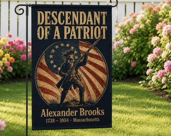 Personalized Descendant of a Patriot Garden Flag, Custom Ancestor Name, Revolutionary War Decor, Genealogy Gift, 1776 Patriotic Yard Sign