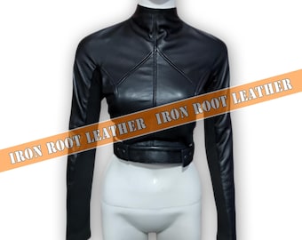 Chaqueta corta de piel de oveja negra