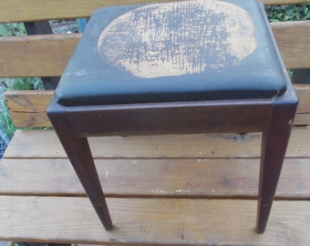 Sewing machine on sale stool with storage