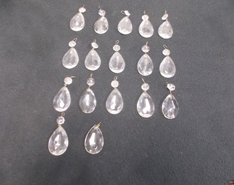 Lot of 17 Vtg Glass Faceted Chandelier Teardrop Prisms w/Prism Buttons 2 3/4"