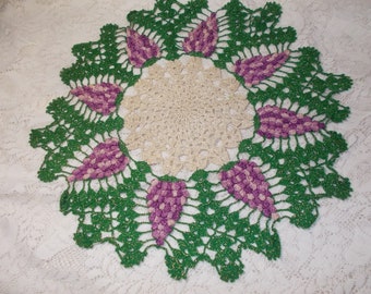 Vintage Hand Crocheted Doily with 8 Variegated Grape Clusters-Gold Thread-21"