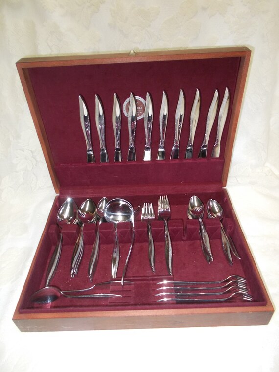 Oneida Chateau Stainless Flatware Deluxe Oneidacraft Your choice of pieces 