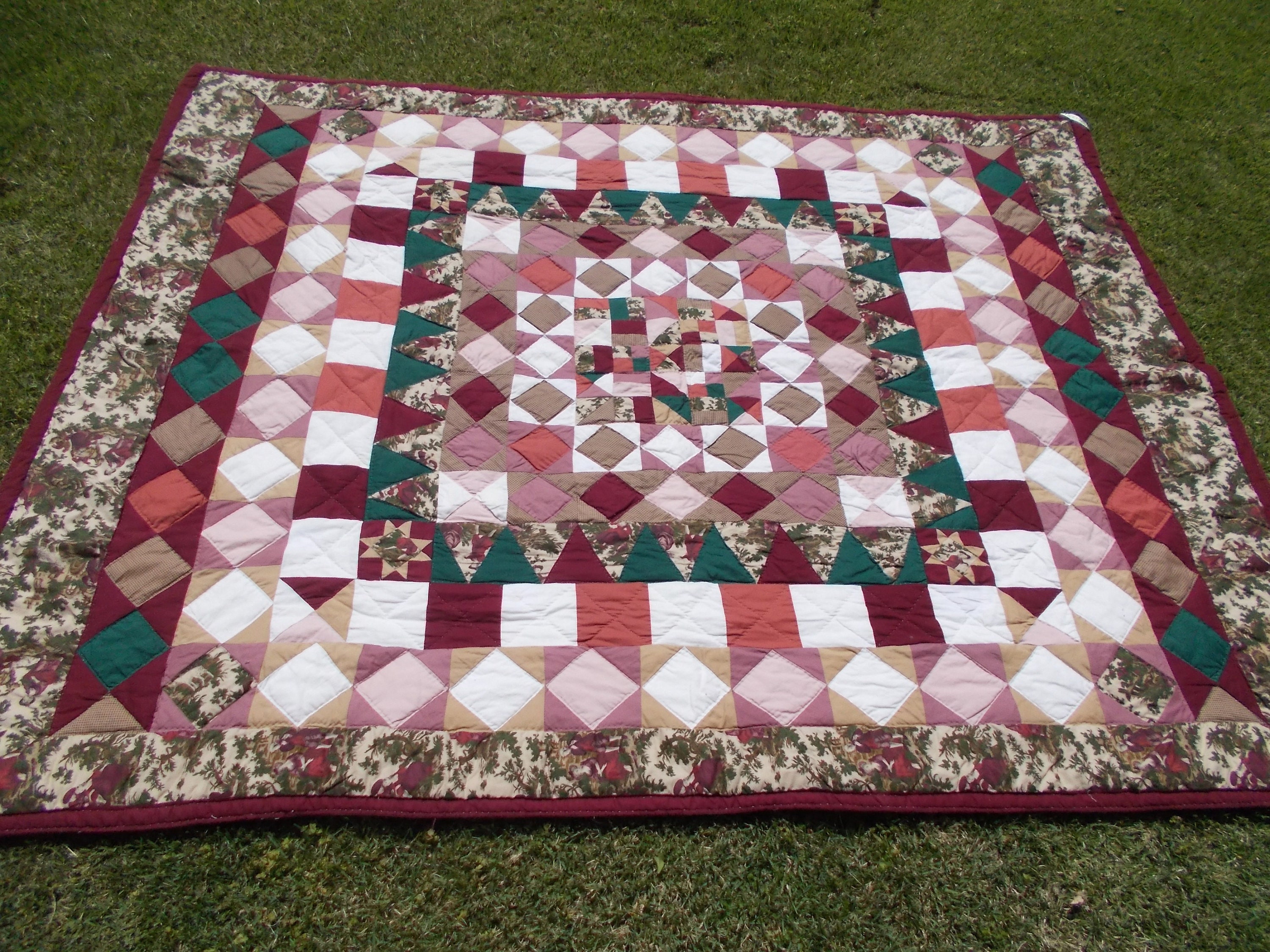 Arch Quilts for sale Only 4 left at 70