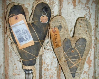 Patrón PDF DIY de alfiletero "Corazones Deshilachados" con imagen y descarga instantánea.