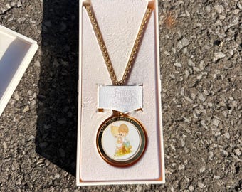 Vintage 1998 Precious Moments Avon Watch Pendant Necklace Love One Another Boxed
