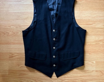 Colete masculino vintage Pendleton preto, 100% lã virgem, com brasão e botões, tamanho médio.